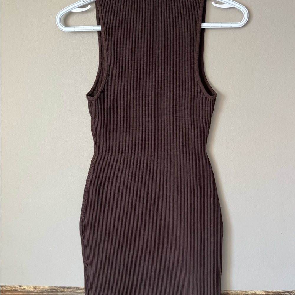 Babaton Deep V Sculpt Knit Dress - Picture 3 of 6